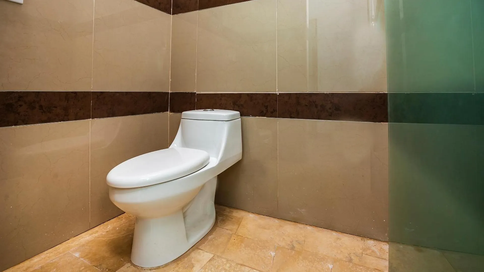 Capital O Cancun International Airport 24 7 Hotel