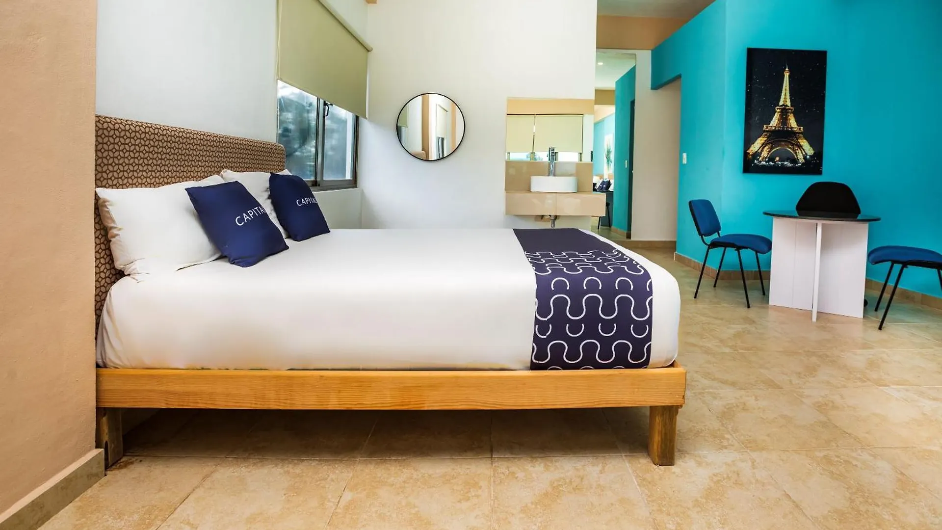 Capital O Cancun International Airport 24 7 Hotel