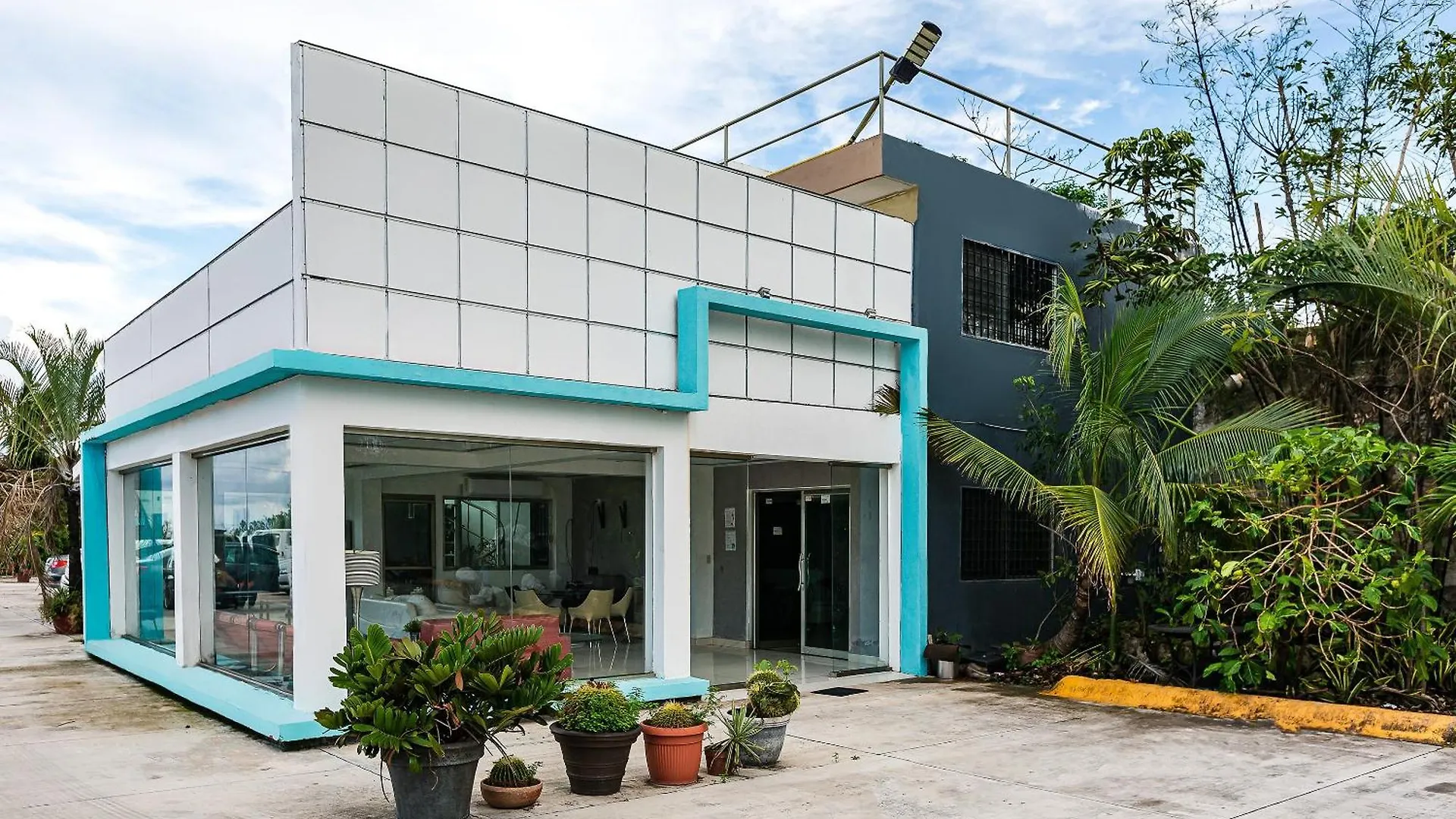 ** Hotel Capital O Cancun International Airport 24 7 Mexico